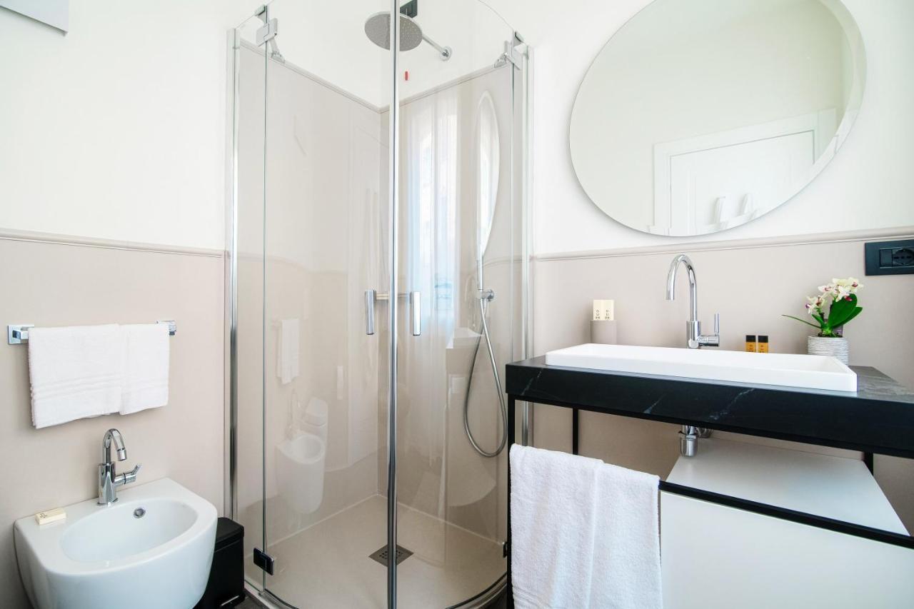 In Centro Luxury Rooms Como Eksteriør bilde